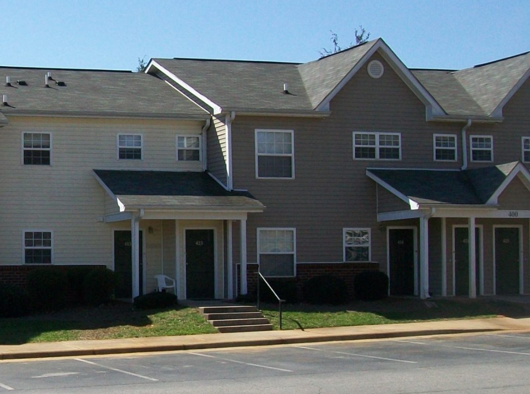 Building Exterior Image of Griffith Commons Apartments